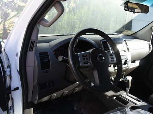 Used 2014 Nissan Xterra X image 14