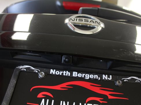 Used 2019 Nissan Pathfinder SL image 36