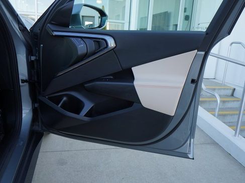 Used 2025 BMW X3 xDrive30i w/ Convenience Package image 15