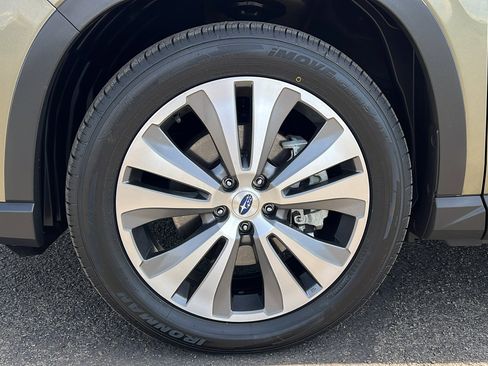 Used 2022 Subaru Ascent Limited w/ Technology Package AWD/4WD image 10