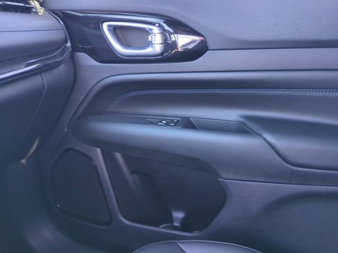 New 2026 Jeep Compass Latitude image 16