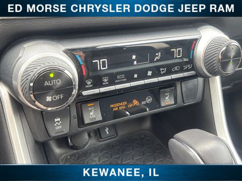 Used 2022 Toyota RAV4 XSE w/ XSE Grade Weather Package AWD/4WD image 28