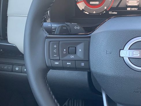 New 2026 Nissan Pathfinder SL image 11