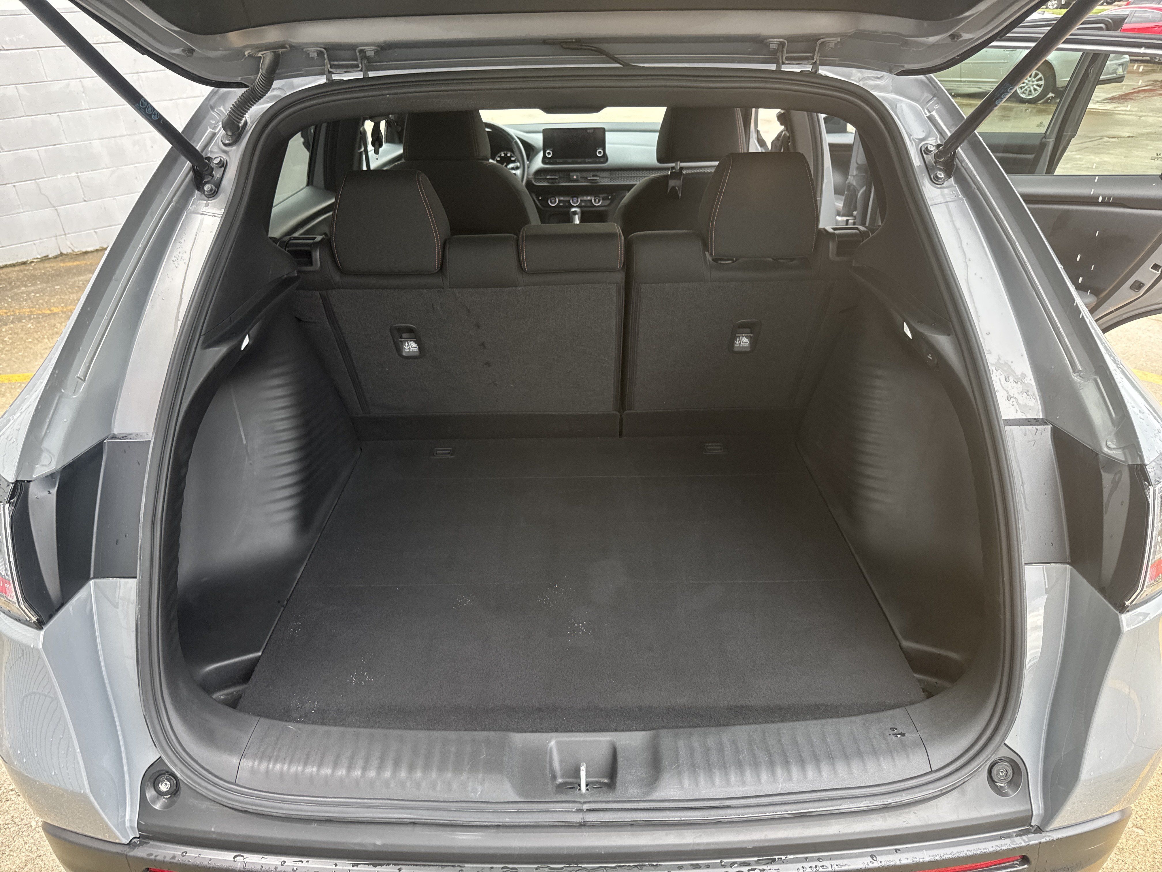 Used 2023 Honda HR-V Sport image 9