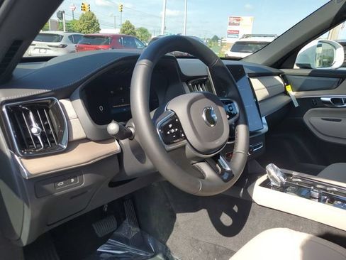 New 2026 Volvo XC90 T8 Plus w/ Protection Package AWD/4WD image 7