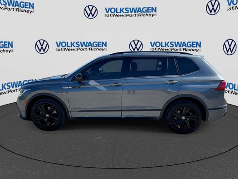 Used 2024 Volkswagen Tiguan SE R-Line FWD image 11