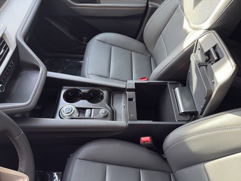 New 2026 Ford Explorer Active w/ Active Comfort Package image 26