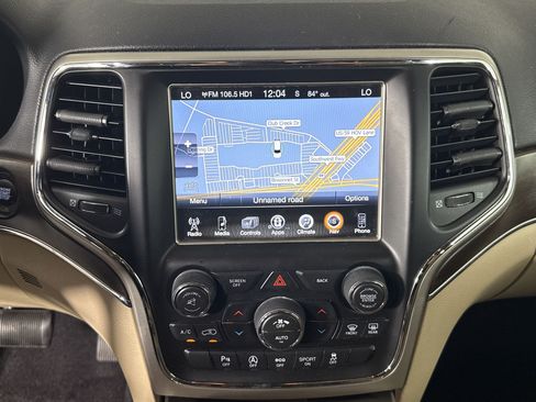 Used 2017 Jeep Grand Cherokee Limited w/ Luxury Group II AWD/4WD image 20