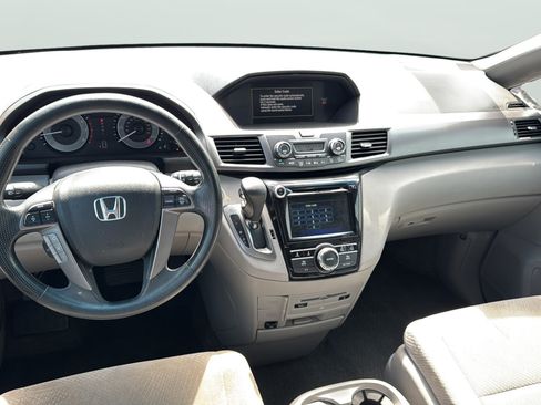 Used 2016 Honda Odyssey SE image 13