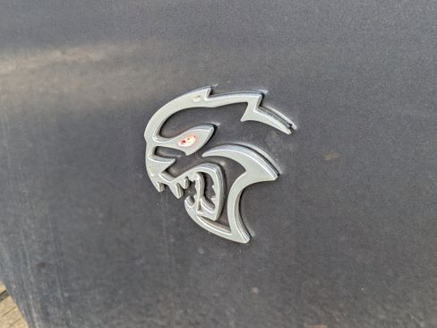 Used 2019 Dodge Challenger SRT Hellcat image 9