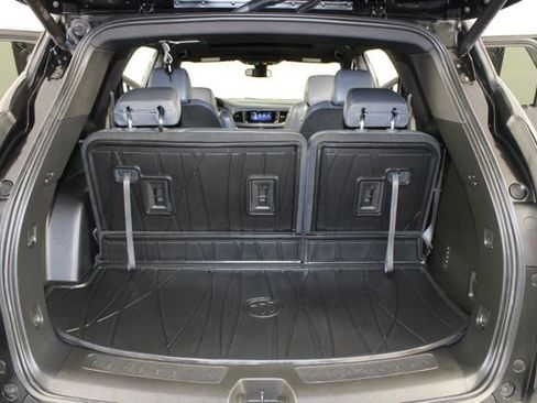 Used 2023 Buick Enclave Essence w/ Experience Buick Package image 18