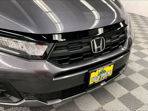 Used 2025 Honda Odyssey EX-L image 32