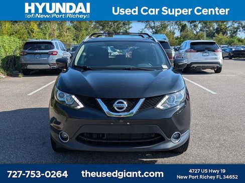 Used 2018 Nissan Rogue Sport SV w/ SV All-Weather Package AWD/4WD image 8