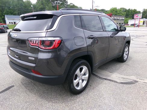 Used 2020 Jeep Compass Latitude w/ Cold Weather Group AWD/4WD image 6