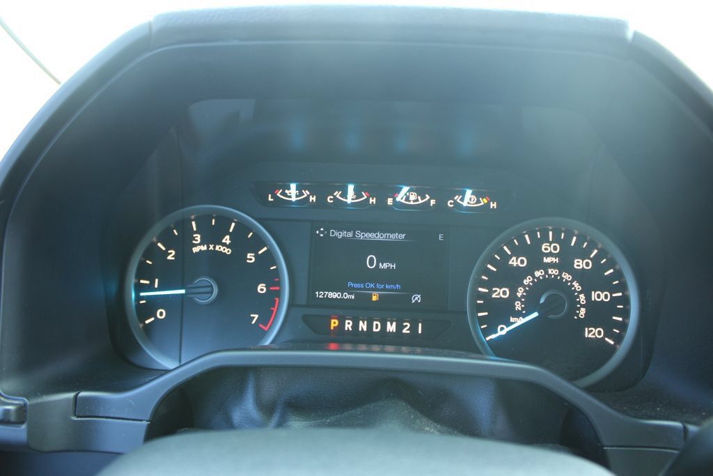Used 2017 Ford F150 XLT w/ Equipment Group 302A Luxury RWD image 35
