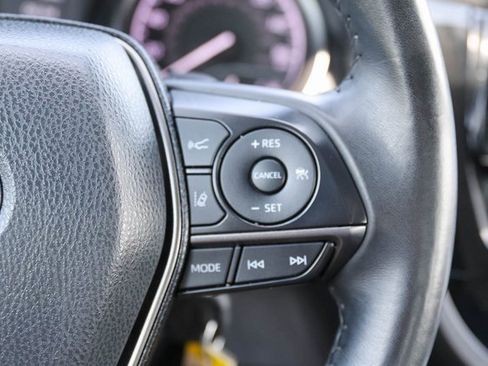 Used 2023 Toyota Camry SE image 25