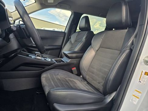 Used 2022 Mitsubishi Outlander SE AWD/4WD image 11
