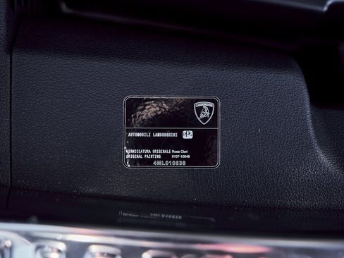 Used 2024 Lamborghini Urus Performante image 48