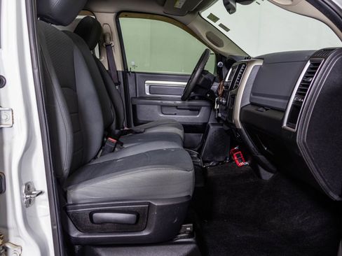 Used 2014 RAM 2500 SLT image 40