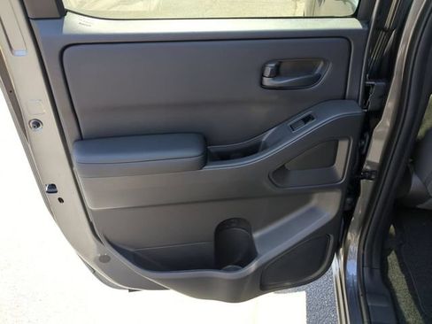 Used 2026 Nissan Frontier SV w/ SV Convenience Package AWD/4WD image 25