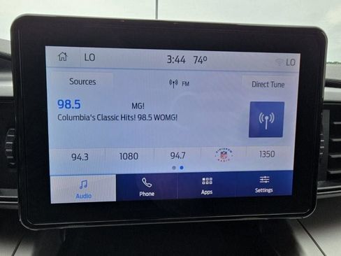 Used 2022 Ford Explorer XLT AWD/4WD image 25