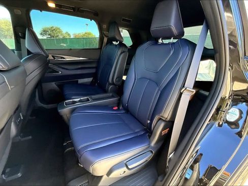 New 2026 INFINITI QX60 Sport image 14