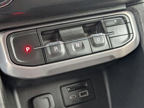 Used 2021 GMC Acadia AT4 w/ Preferred Package image 12