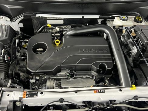 Used 2024 GMC Terrain SLE image 36