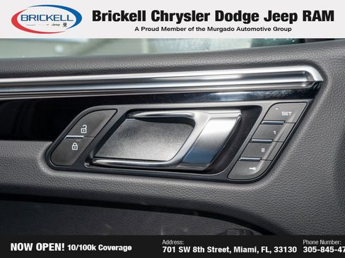 Used 2024 Porsche Macan image 27