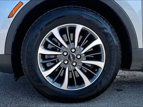 Used 2023 Lincoln Nautilus Reserve w/ Cargo Utility Package FWD image 34