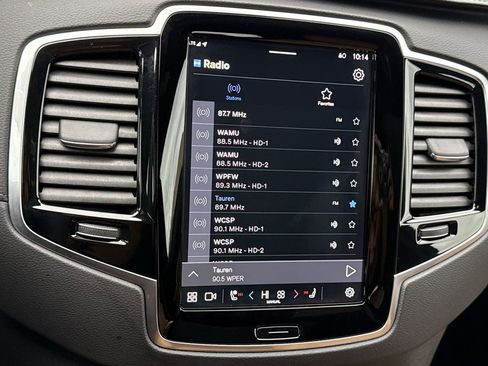 Used 2024 Volvo XC90 B6 Ultimate w/ Protection Package image 18