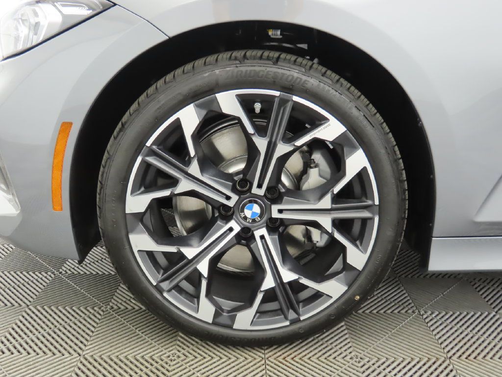 Used 2026 BMW 330i Sedan w/ Convenience Package RWD image 30