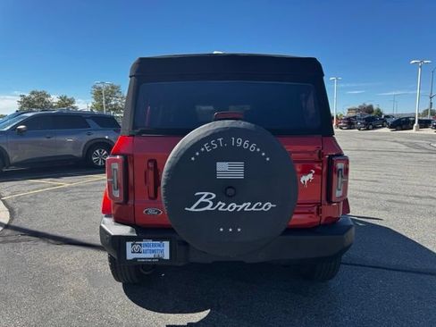 Used 2023 Ford Bronco Outer Banks AWD/4WD image 6