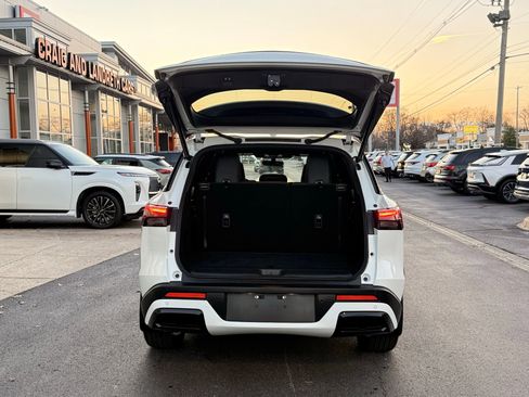 Used 2025 INFINITI QX60 Luxe w/ Black Edition image 34