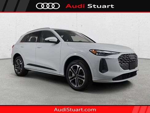 New 2026 Audi Q5 Premium AWD/4WD image 1