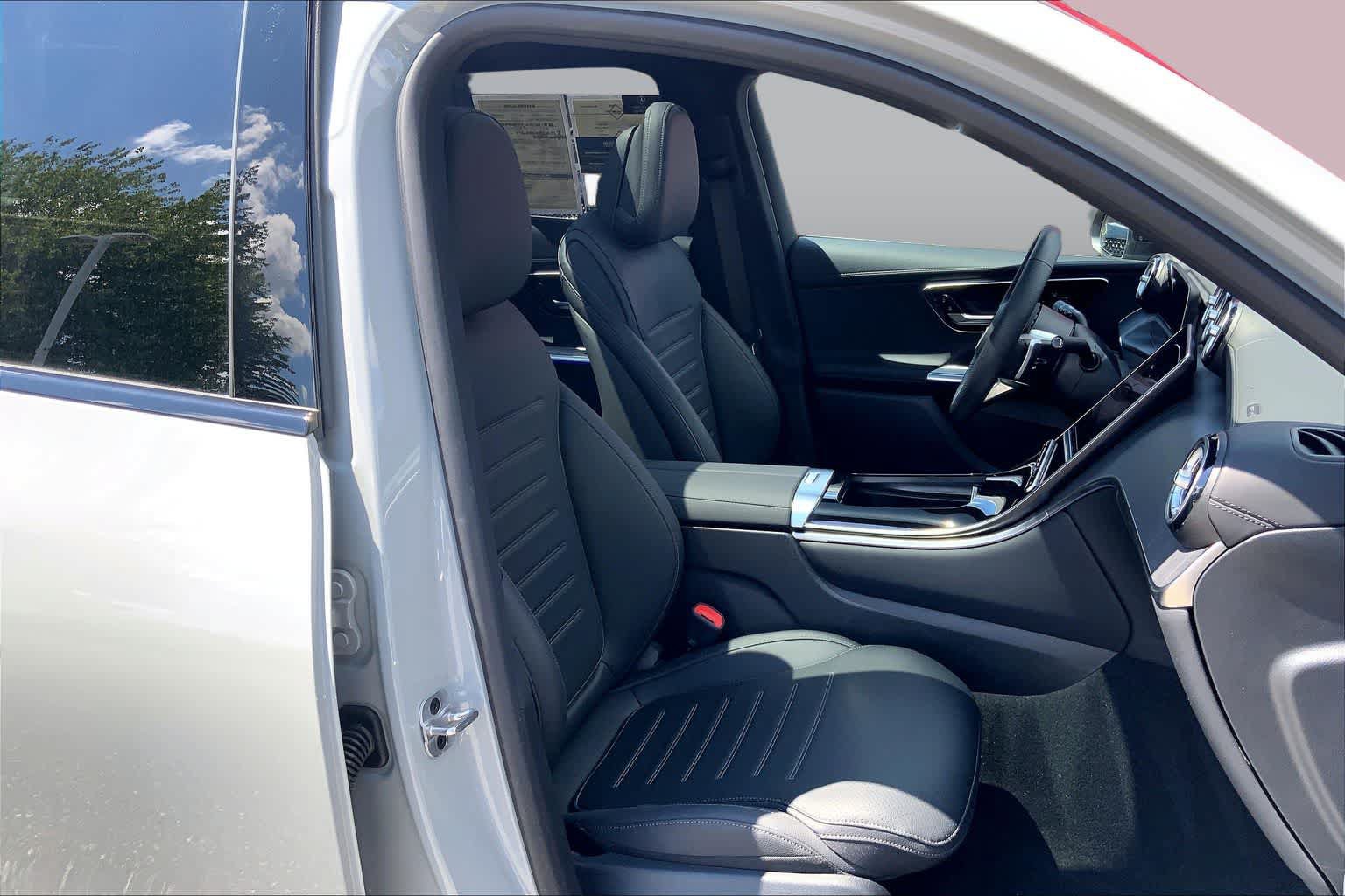 Certified 2026 Mercedes-Benz GLC 300 4MATIC image 8