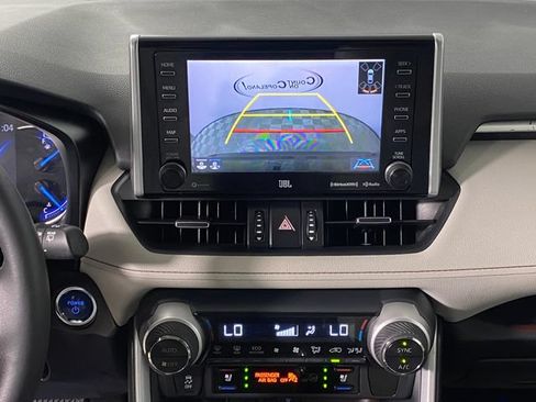 Certified 2020 Toyota RAV4 Limited w/ Limited Grade Weather Package AWD/4WD image 15