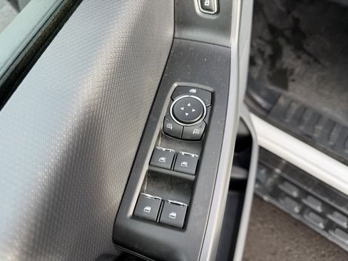 Used 2025 Ford F150 Lightning Pro image 13