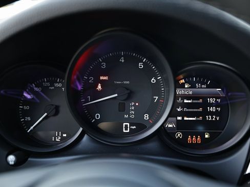 New 2026 Porsche Macan image 36