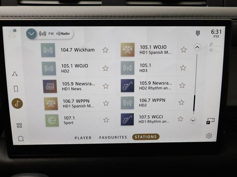 Used 2025 Land Rover Defender 110 S AWD/4WD image 10