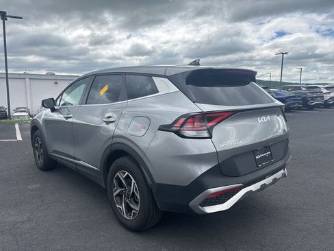 Used 2025 Kia Sportage LX AWD/4WD image 5