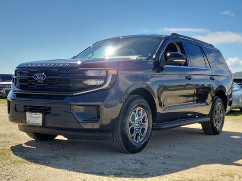 New 2026 Ford Expedition Active AWD/4WD image 5