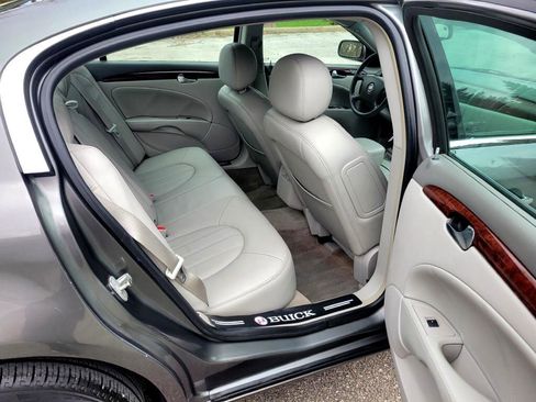 Used 2007 Buick Lucerne CXL image 13
