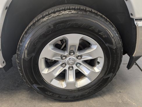 Used 2021 RAM 1500 Laramie image 10