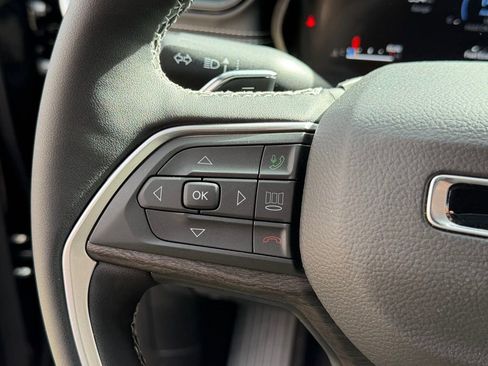 New 2026 Jeep Grand Cherokee Laredo image 17