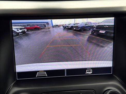 Used 2023 GMC Acadia SLE w/ Driver Convenience Package image 20