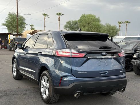 Used 2019 Ford Edge SE image 4