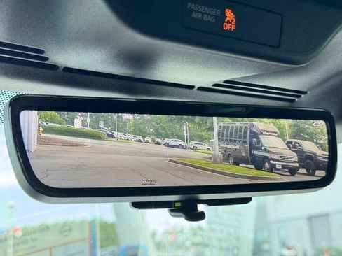 Certified 2025 Nissan Armada Platinum AWD/4WD image 28