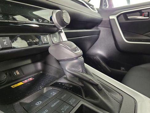 Used 2023 Toyota RAV4 XLE Premium image 20