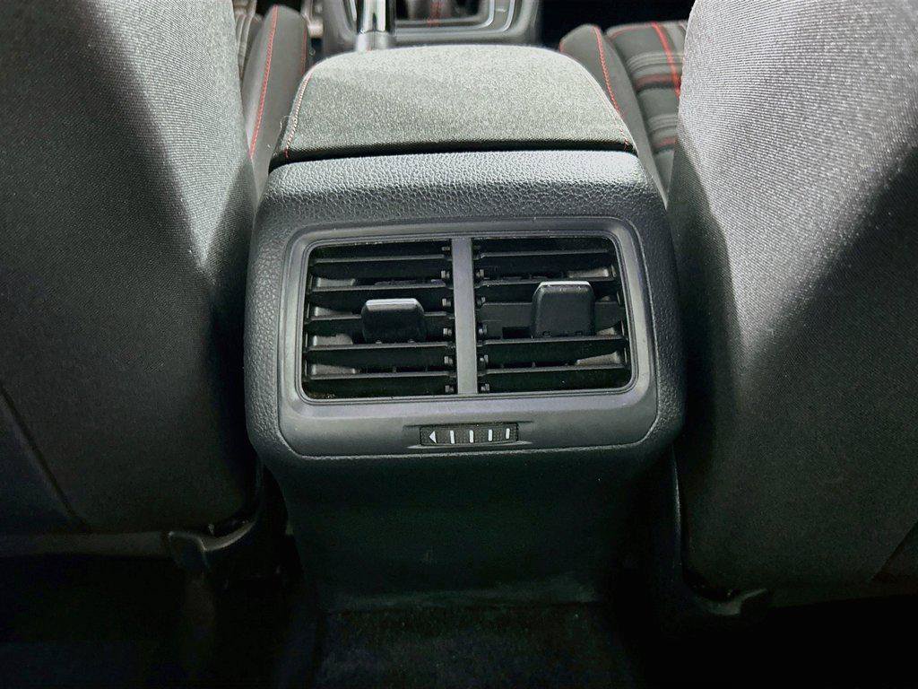 Used 2015 Volkswagen GTI S FWD image 23
